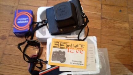 Зенит 12 сд новый (объектив Гелиос -44м-6)