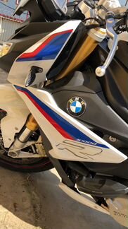 BMW S1000R