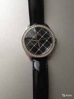 Часы guess