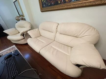 Диван +2 кресла