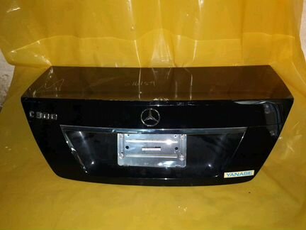 Крышка багажника Mercedes w204 c180 W204