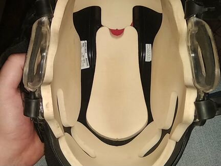 Шлем хоккейный с решёткой