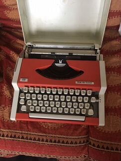 Пишущая машинка