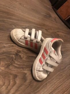 Кроссовки adidas