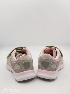 Б/у кроссовки 22 размера