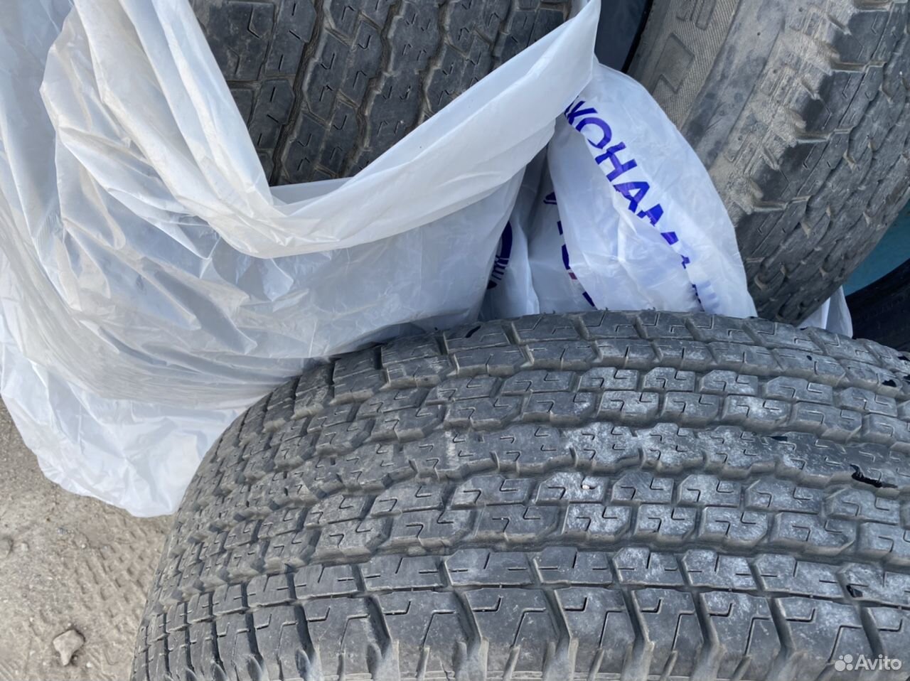 Bridgestone комплект колес 265 65 17