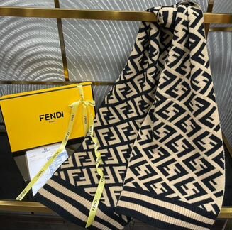 Шарф Fendi