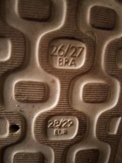 Резиновые тапочки для бассейна и моря