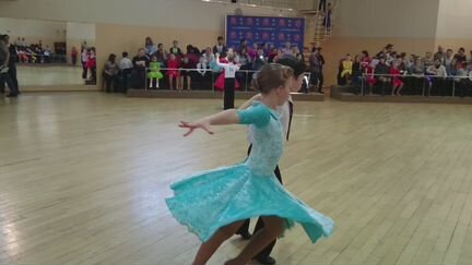 Танцевальное платье