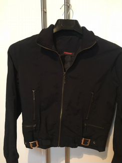 Ветровка б/у в отличном состоянии