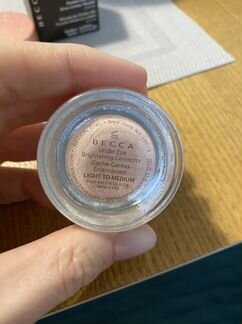 Becca Under Eye корректор