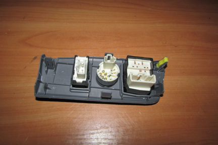 Блок кнопок Тойота рав 4 Toyota RAV 4 2-поколение