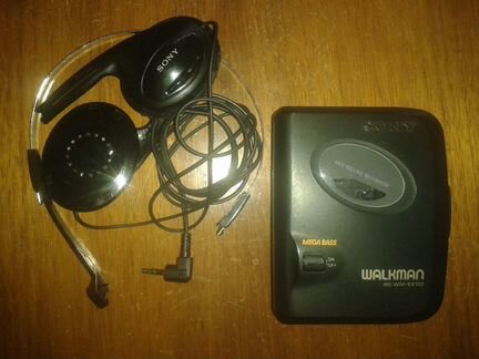 Плеер кассетный sony (90-е гг.)