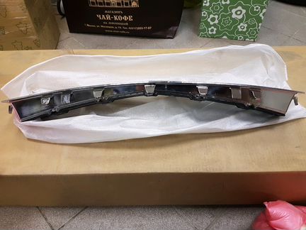 Решетка Cadillac Escalade Platinum нижняя