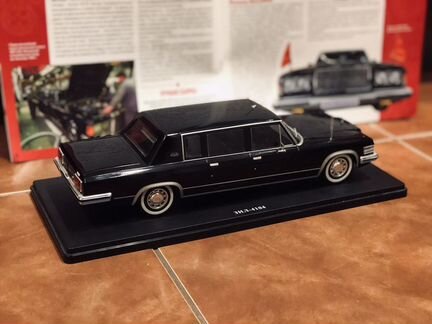 Модель автомобиля ЗИЛ-4104 1:24