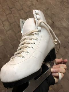 Коньки фигурные детские 31 размер