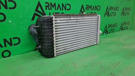 Интеркулер Hyundai Santa Fe 4 2018