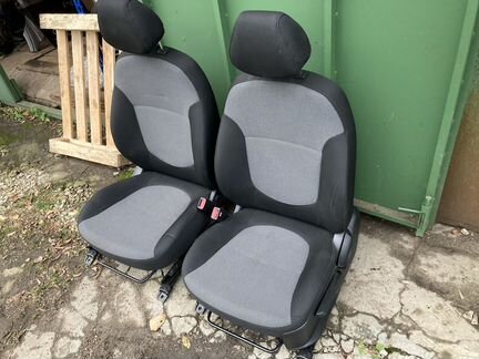 Сидения Hyundai Solaris, Kia Rio