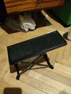 Подставка для ноги гитариста