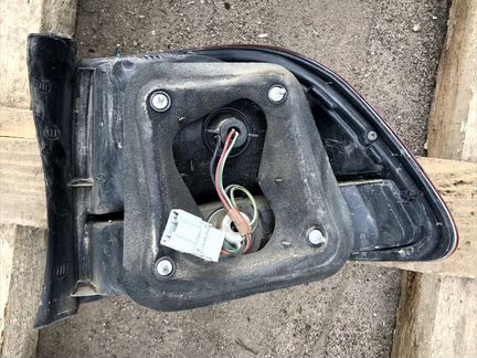 Фонарь крыла задний левый Honda Civic EK3 4D D15Z6