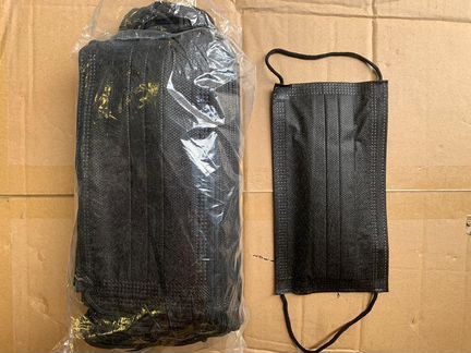 Маска чёрная трехслойная