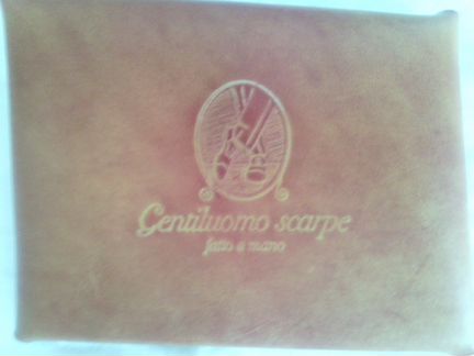 Продаю кожаную визитницу, новую