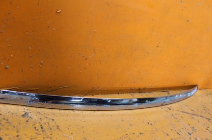 Хром крышки багажника Mercedes Gla-Class X156