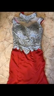 Платье вечернее