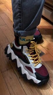 Кроссовки женские