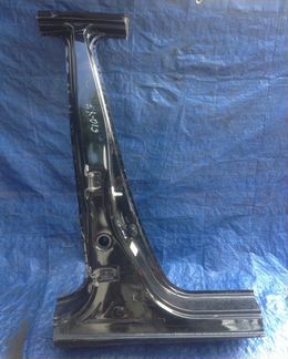 Правая центральная стойка для Хонда Аккорд 9