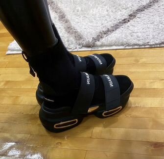 Кросовки новые