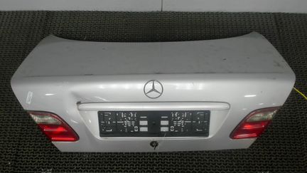 Крышка багажника Mercedes E W210, 1999