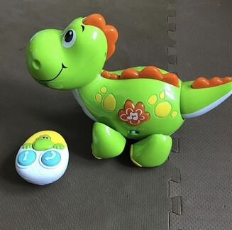 Динозавр с пультом