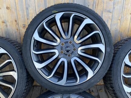 Оригинальные колеса на Range Rover Vogue R22