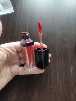 Жидкая стойка губная помада Estée Lauder