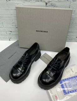 Кожаные туфли Balenciaga