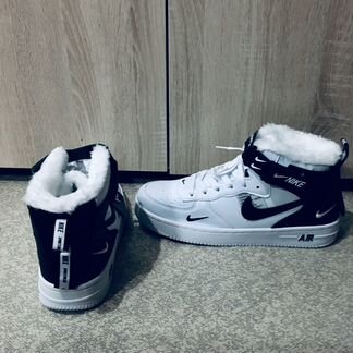 Кроссовки Nike Air Force 1 с мехом