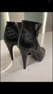 Полусапожки Chanel