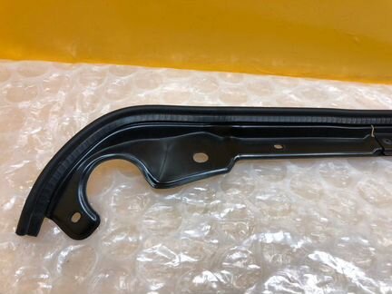 Датчик крышки багажника правый Nissan Patrol Y62