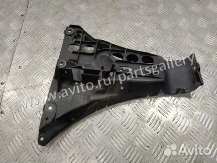 Крепление бампера заднее правое BMW 5-я Cерия E60