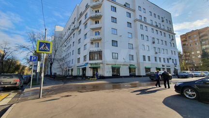 Торговое помещение, 64 м²