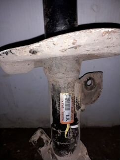 Амортизационные стойки на Nissan X-Trail t31