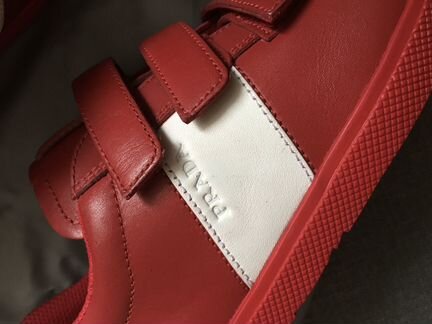 Prada 32 новые