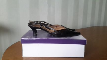 Туфли женские кожанные р.38 Италия Fabiani