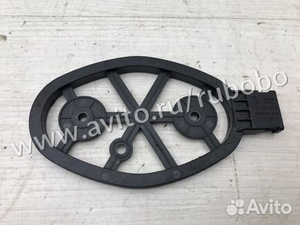 Антенна Audi A8 D3 BHT 2005