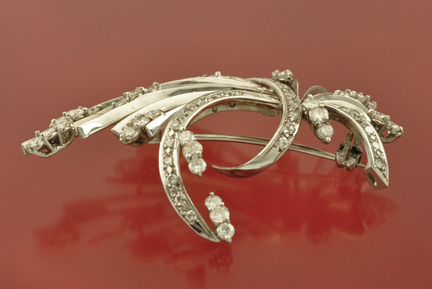 Брошь золото 750 пробы бриллианты