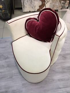 Кресло интерьерное «heart white», новое