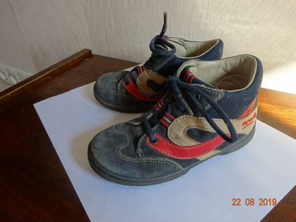 Ботинки на осень для мальчика 25р