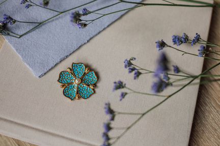 Комплект с эмалью и жемчугом